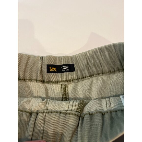 Lee Womens Ultra Lux Utility Shorts Medium Green Relaxed Fit Elastic Waist Pocke - Picture 3 of 5